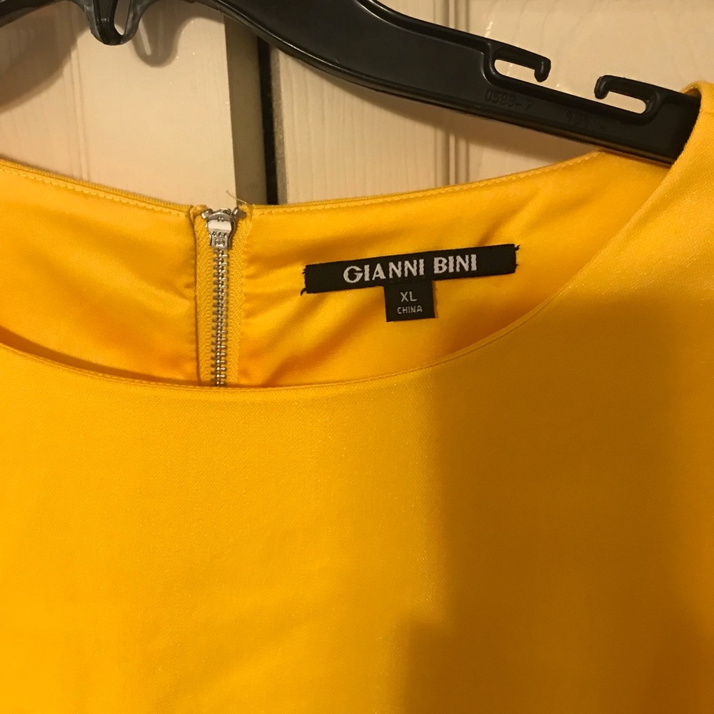 Gianni Bini Size XL Yellow Dress